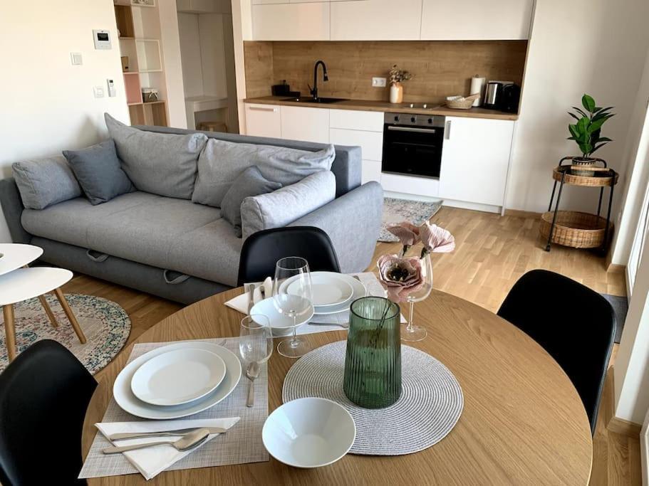 Deluxe Suites Anna Vodice Exteriör bild